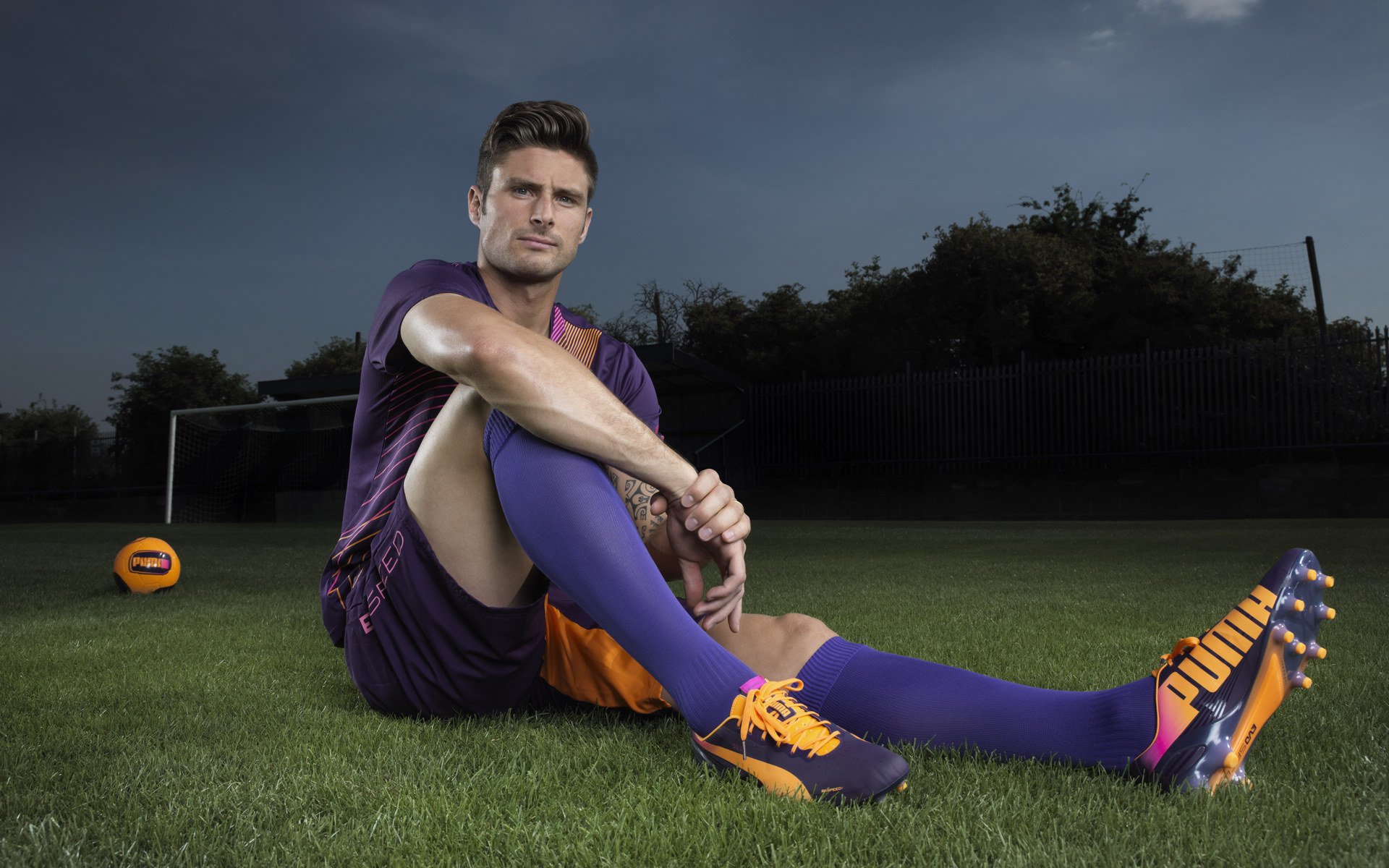 “全民全运”燃动新疆—四季滑雪场迎客来